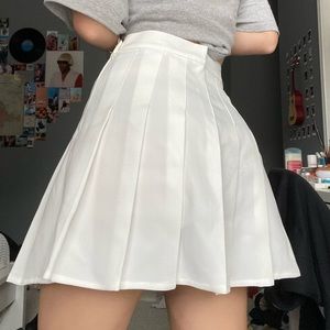 white tennis skirt